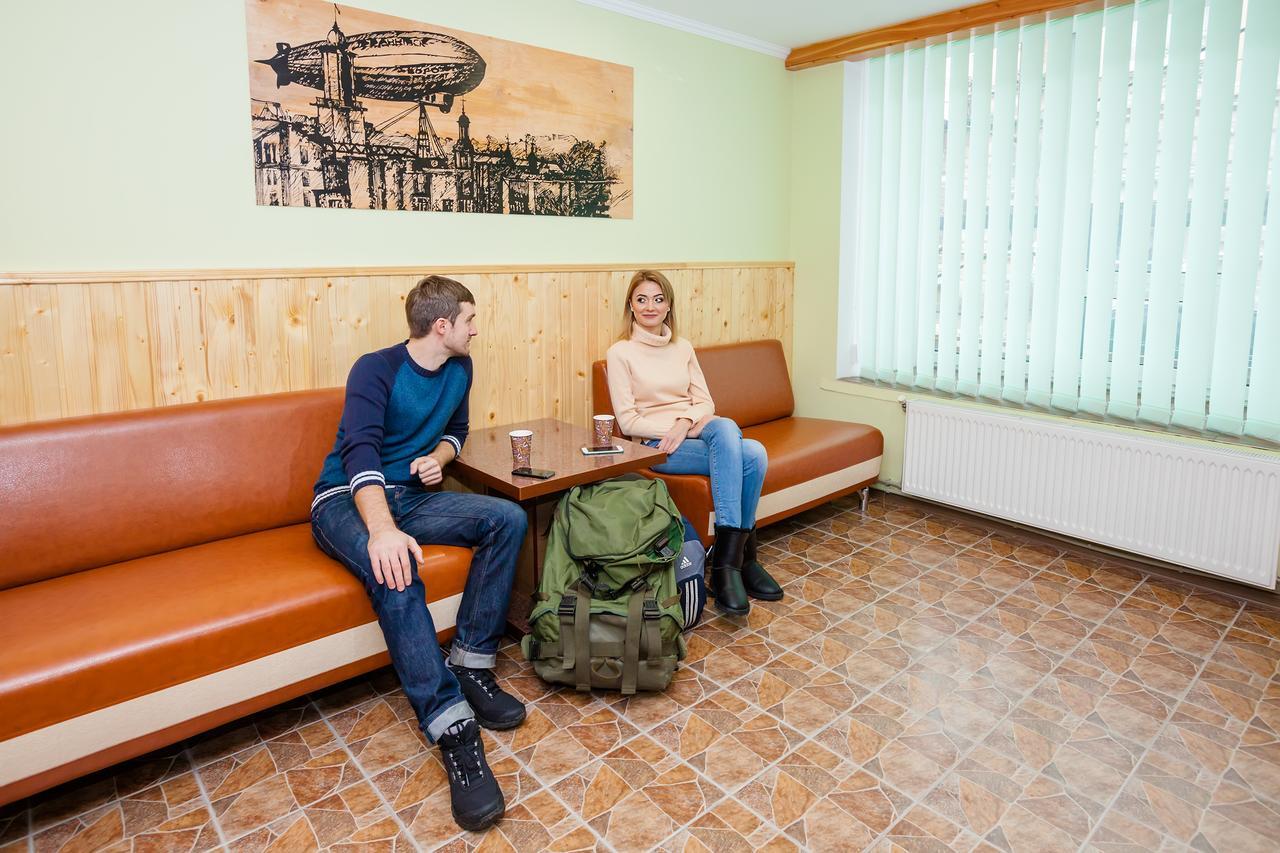 Tsentralnyi Hostel Ivano-Frankivsk Eksteriør billede